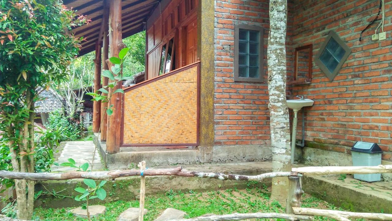 Buda's Homestay Lemukih Buleleng  Bagian luar foto